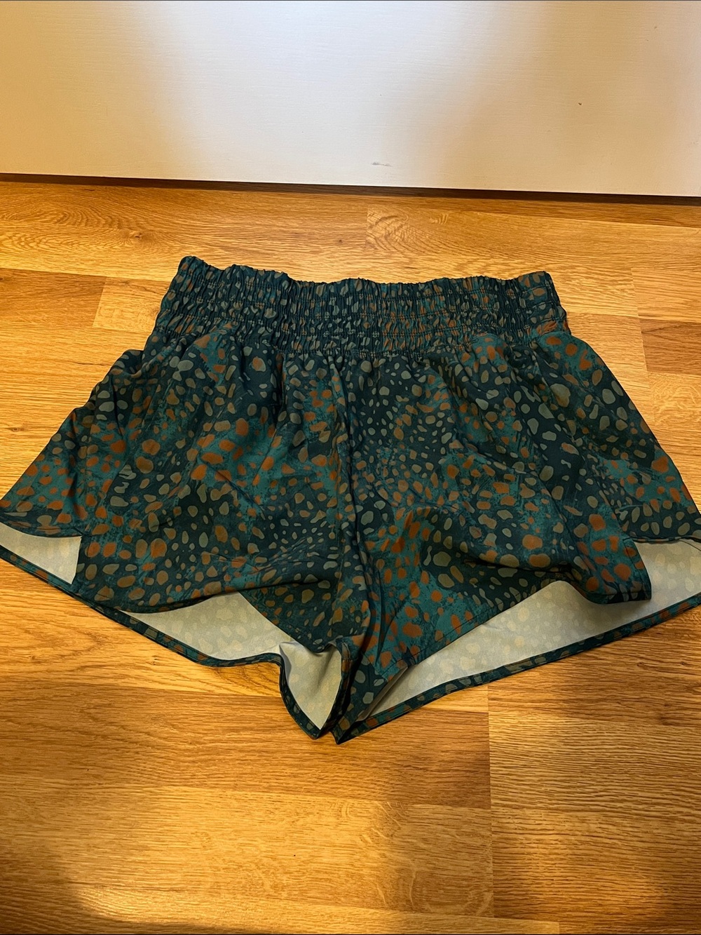 Women's Teal Print Elastic-Waist athletic Shorts
